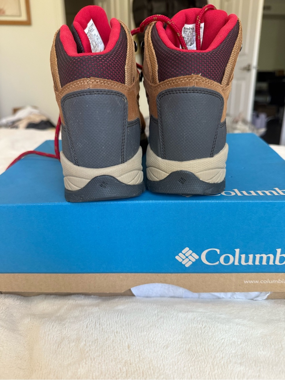 Columbia Newton Ridge Plus Waterproof Hiking Boots - Picture 8 of 10